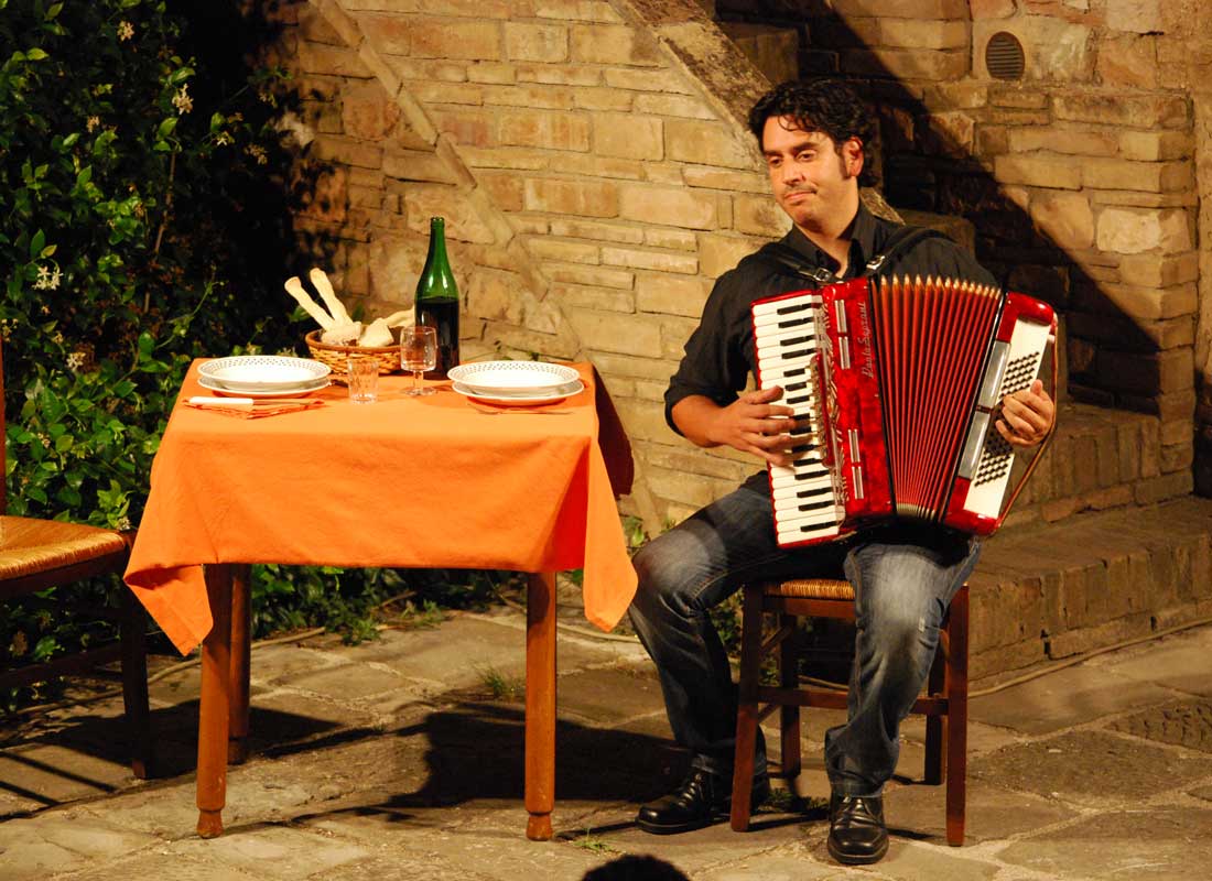 favellarte-piacenza-compagnia-teatro-laboratori-progetti-spettacoli-famiglie-adulti-cultura-casa-scuole-home-made-5